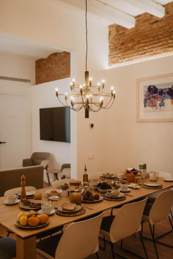 Petit Luxe Volta Bed & Breakfast ตาราสซา ภายนอก รูปภาพ
