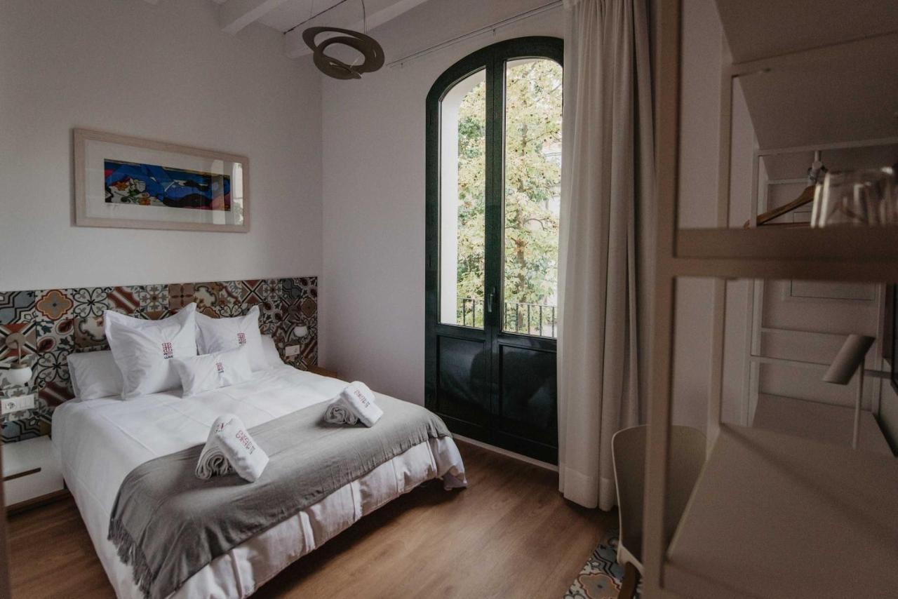 Petit Luxe Volta Bed & Breakfast ตาราสซา ภายนอก รูปภาพ